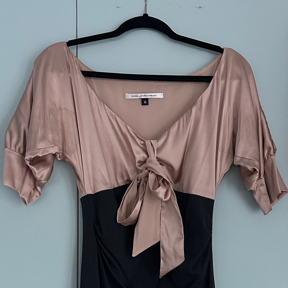 Diane Von Furstenberg Beige Dress